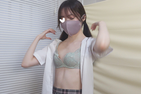 【一般外来】敏感過ぎて、乳首を弄る...