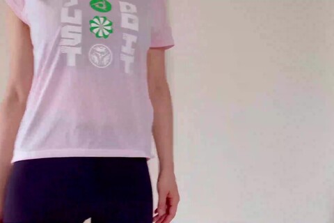 学童職員による,,学童保育の女の子...